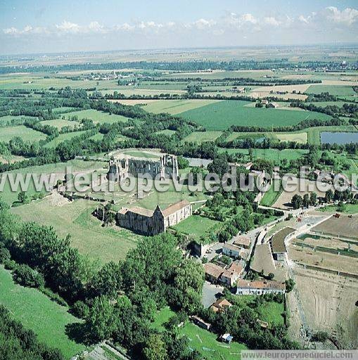 Photo aérienne de Maillezais