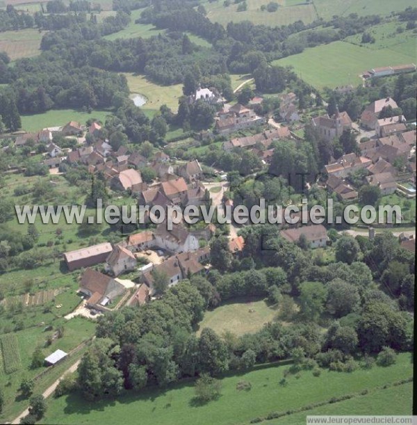 Photo aérienne de Montmirey-la-Ville