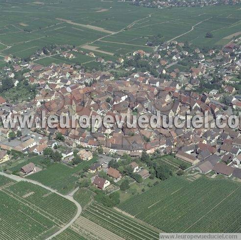 Photo aérienne de Eguisheim