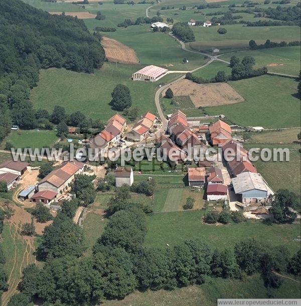 Photo aérienne de Courbette