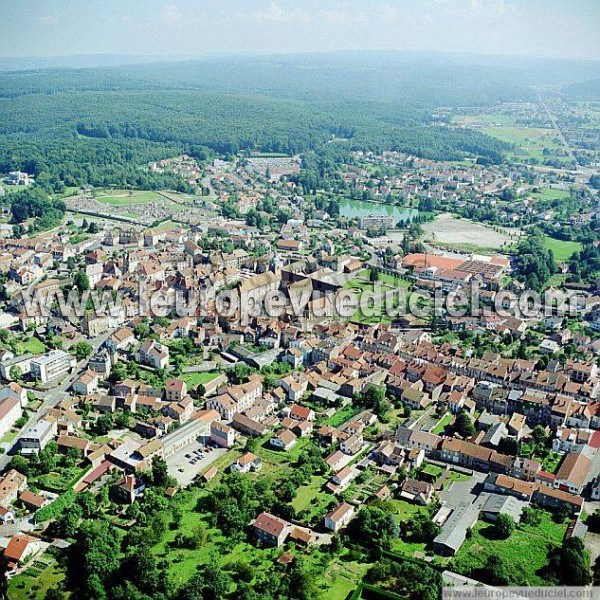 Photo aérienne de Luxeuil-les-Bains