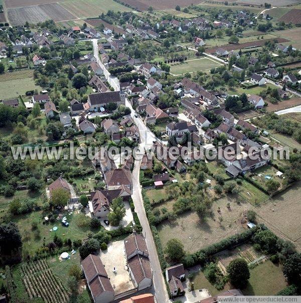 Photo aérienne de Chamvres
