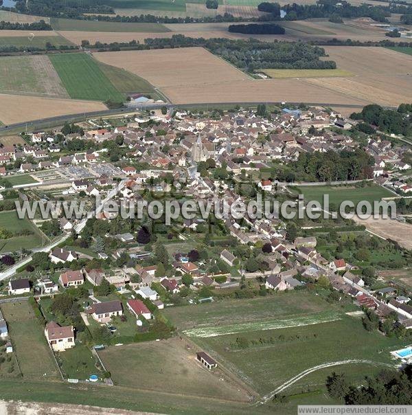 Photo aérienne de Villemanoche