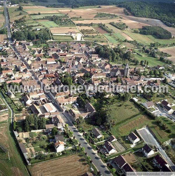 Photo aérienne de Villemanoche
