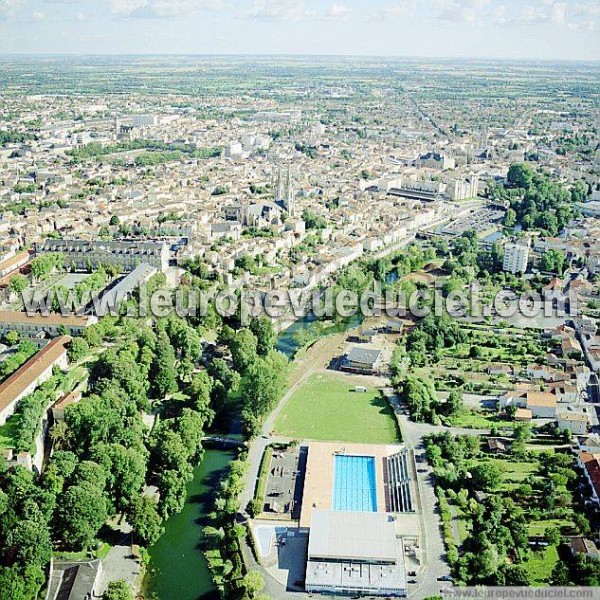 Photo aérienne de Niort