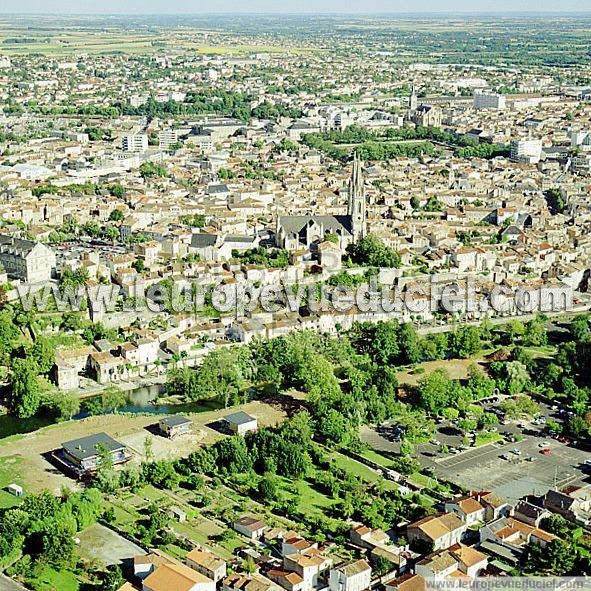 Photo aérienne de Niort