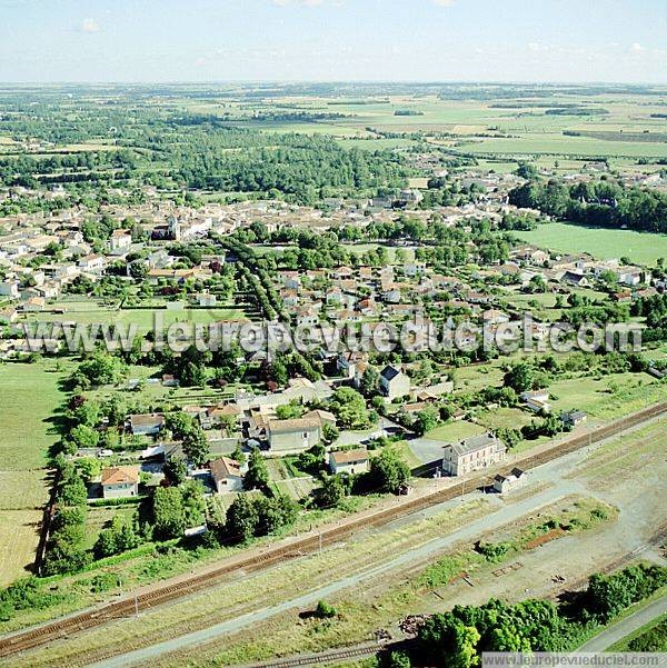 Photo aérienne de Mauzé-sur-le-Mignon
