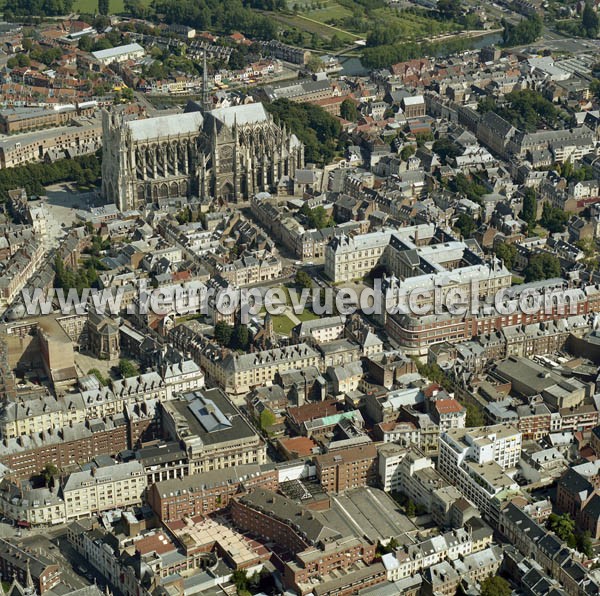 Photo aérienne de Amiens