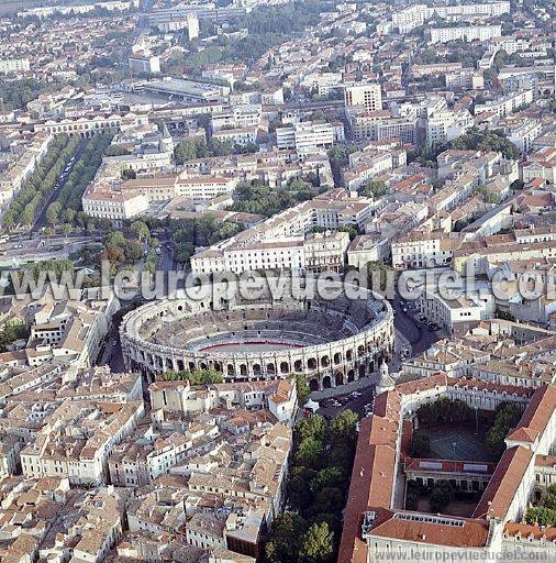 Photo aérienne de Nîmes