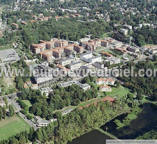 Photo aérienne de Garches