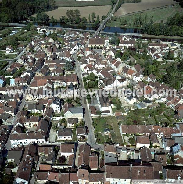 Photo aérienne de Accolay