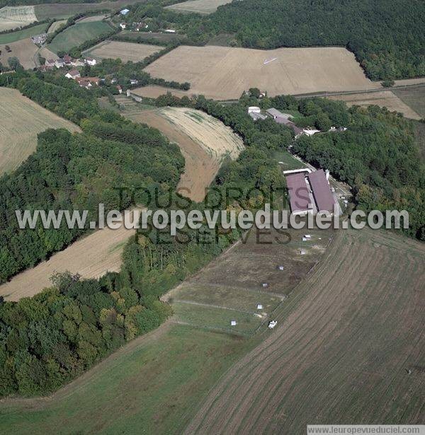 Photo aérienne de Ouanne