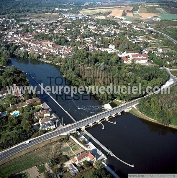 Photo aérienne de Champs-sur-Yonne