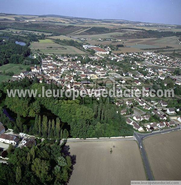 Photo aérienne de Augy