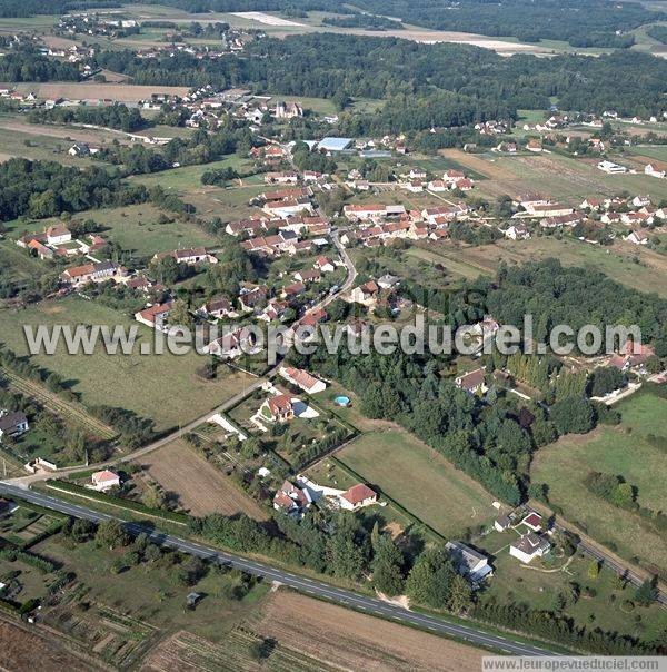 Photo aérienne de Charbuy