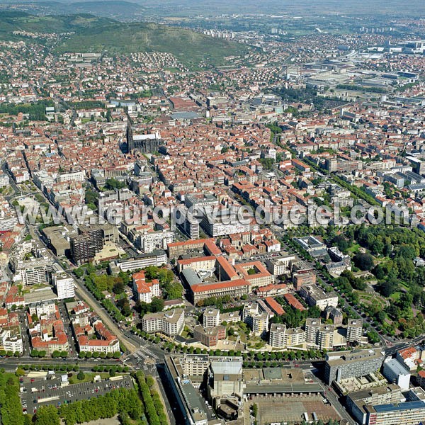 Photo aérienne de Clermont-Ferrand