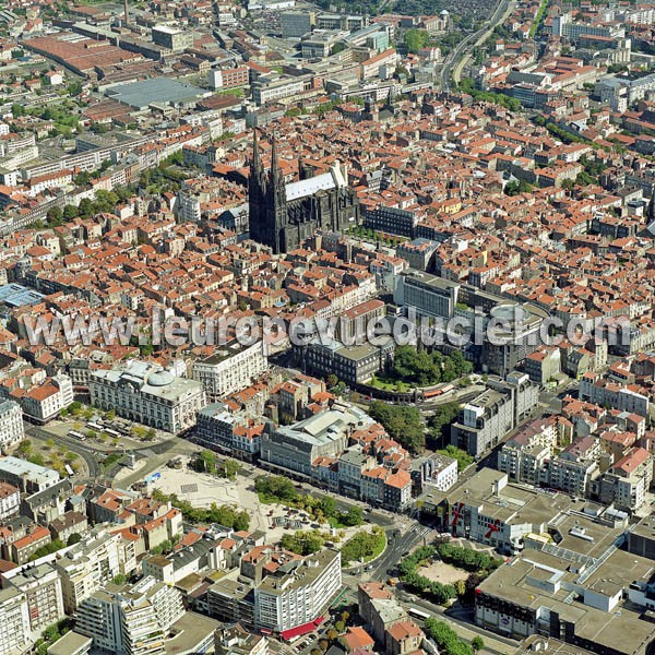 Photo aérienne de Clermont-Ferrand