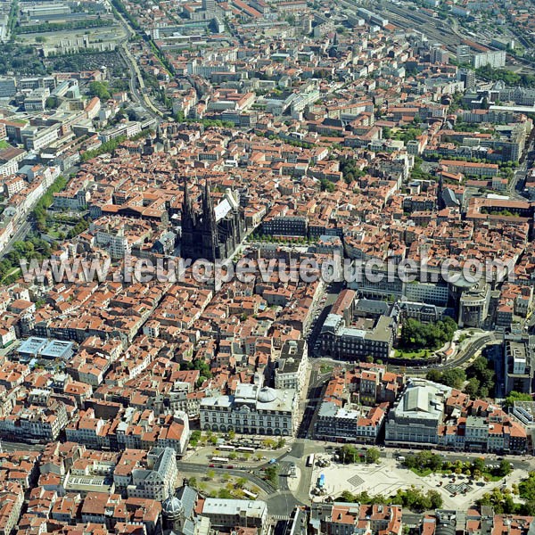 Photo aérienne de Clermont-Ferrand