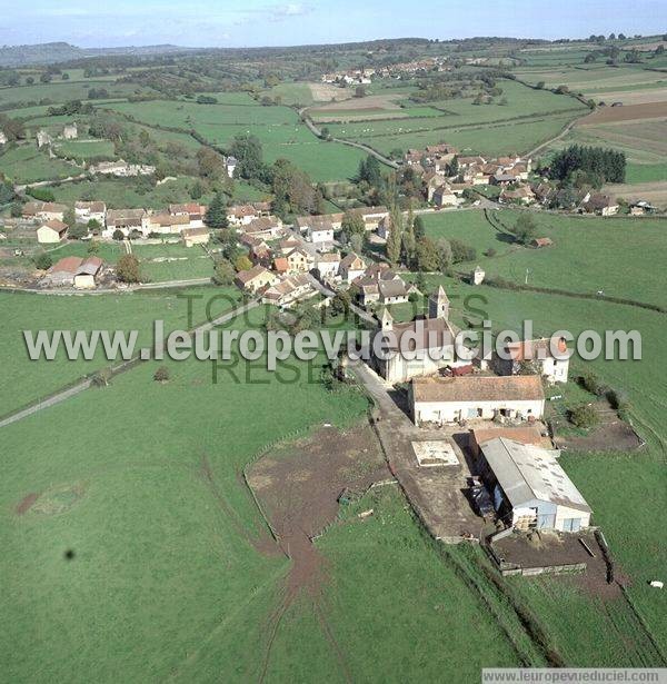 Photo aérienne de Sigy-le-Châtel