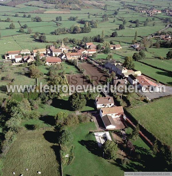 Photo aérienne de Donzy-le-National