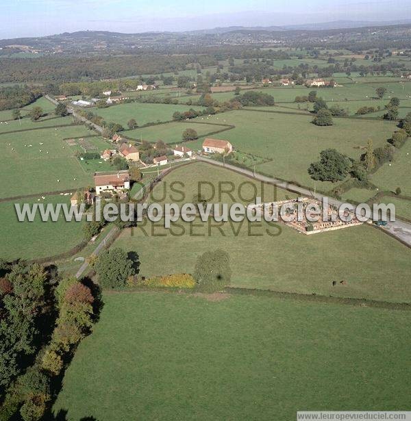 Photo aérienne de Donzy-le-National