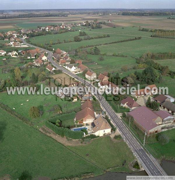 Photo aérienne de Frontenard