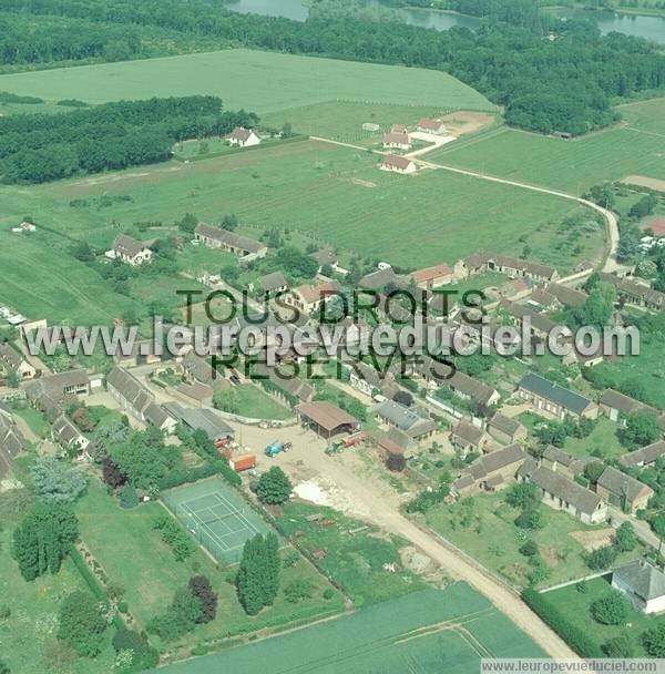 Photo aérienne de Vert-en-Drouais