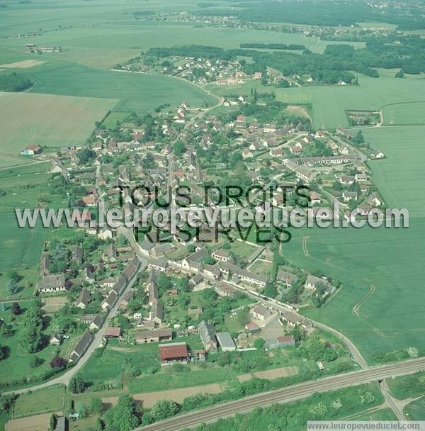 Photo aérienne de Vert-en-Drouais