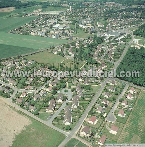 Photo aérienne de Nogent-le-Roi