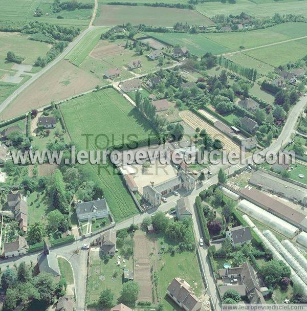 Photo aérienne de Mzires-en-Drouais