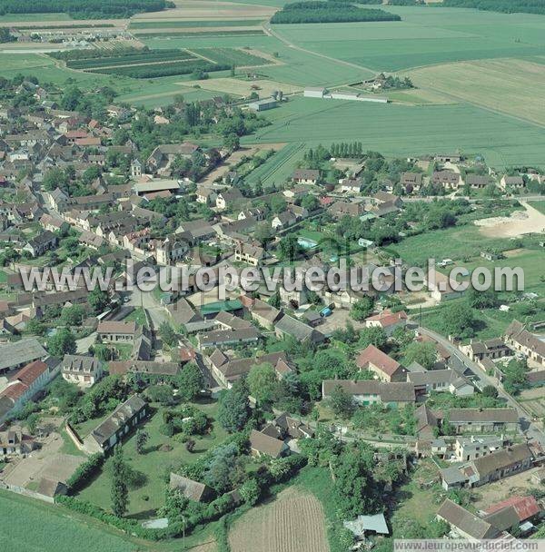 Photo aérienne de Mzires-en-Drouais