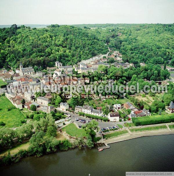 Photo aérienne de La Roche-Guyon