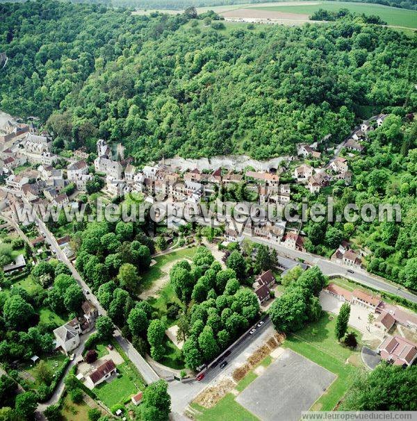 Photo aérienne de La Roche-Guyon