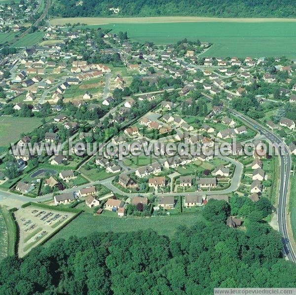 Photo aérienne de Arnires-sur-Iton