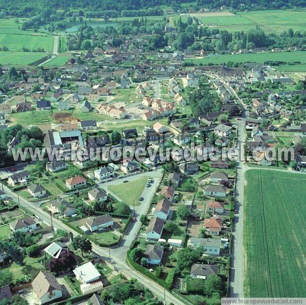 Photo aérienne de Arnires-sur-Iton