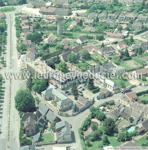 Photo aérienne de Chteauneuf-en-Thymerais