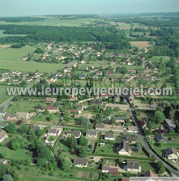 Photo aérienne de Autheuil-Authouillet