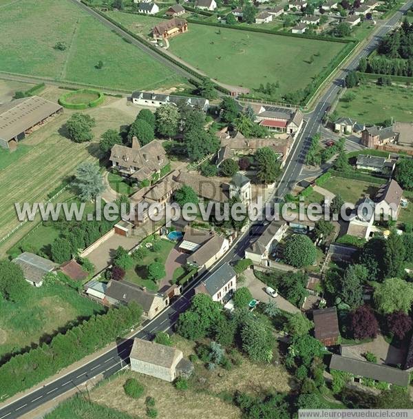 Photo aérienne de Autheuil-Authouillet