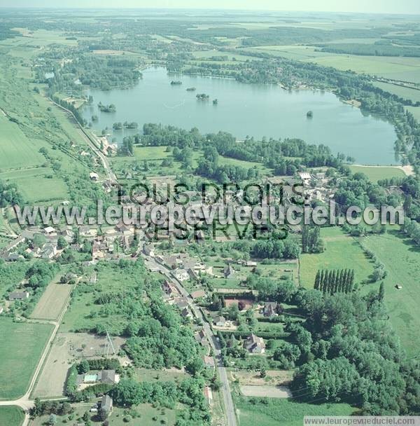 Photo aérienne de Mzires-en-Drouais