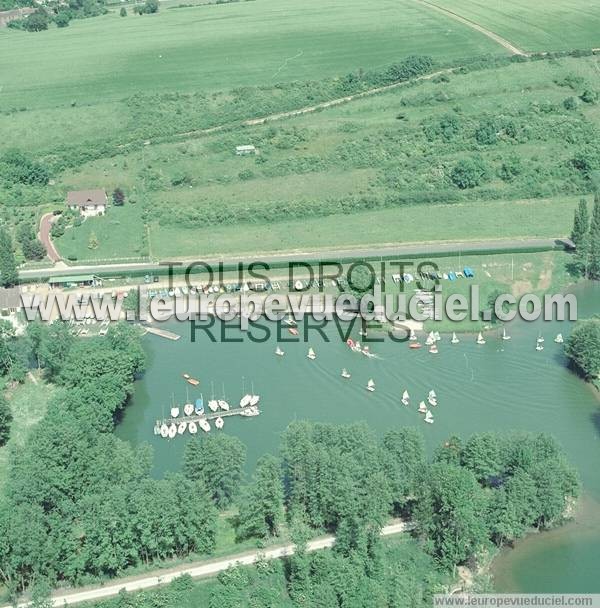 Photo aérienne de Mzires-en-Drouais