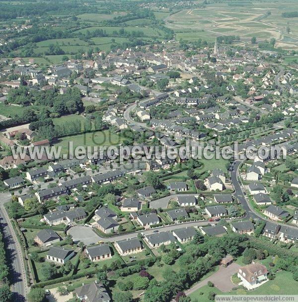 Photo aérienne de Troarn