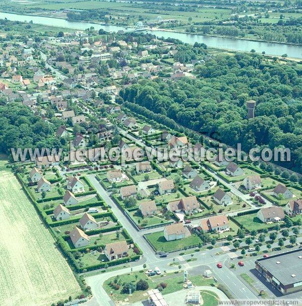 Photo aérienne de Bnouville