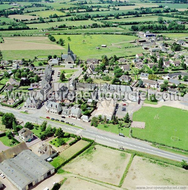 Photo aérienne de Noyers-Bocage