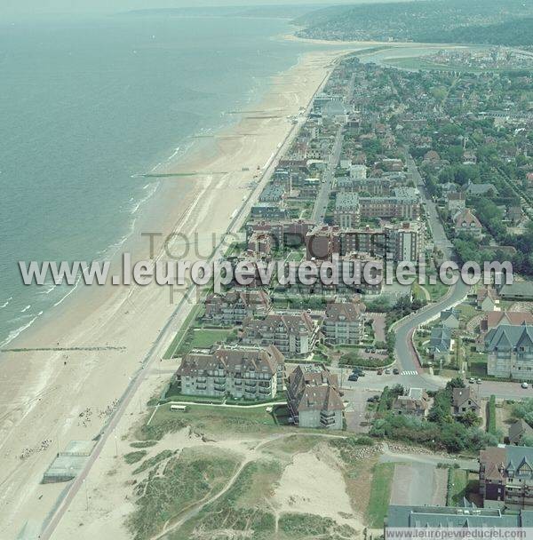 Photo aérienne de Cabourg