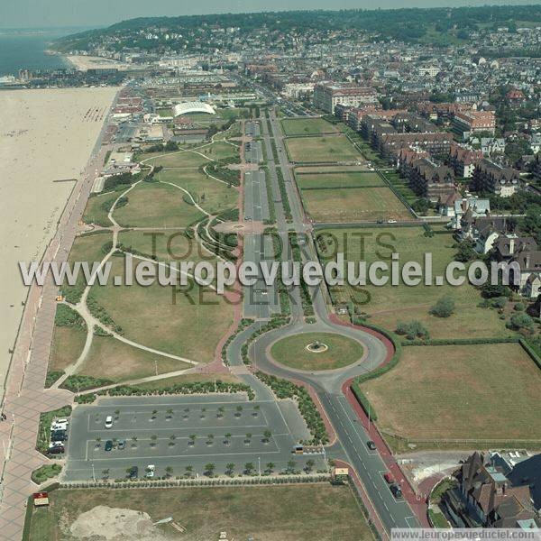 Photo aérienne de Deauville