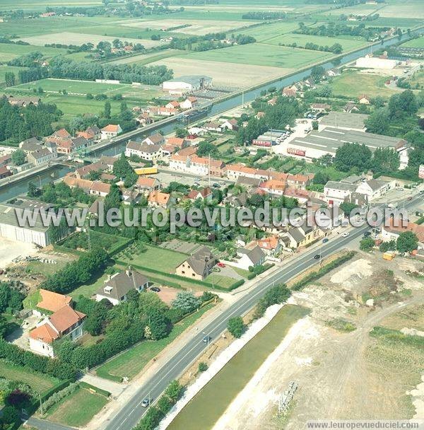 Photo aérienne de Les Attaques