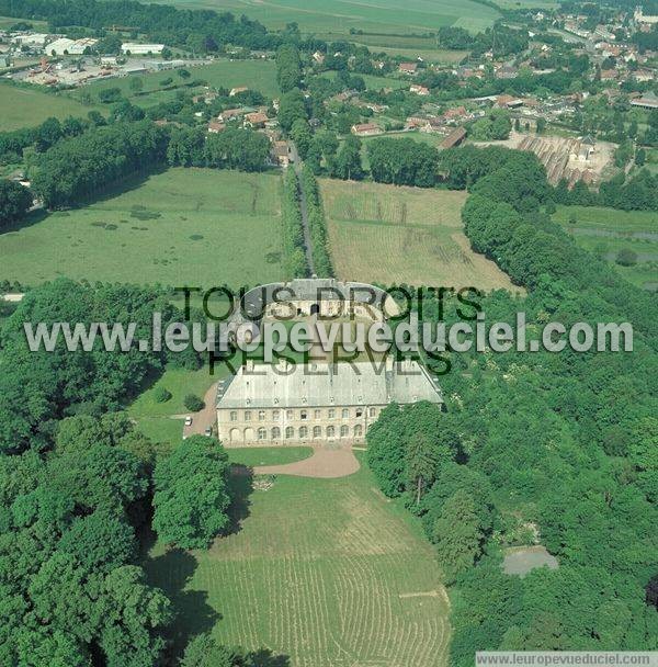 Photo aérienne de Frvent