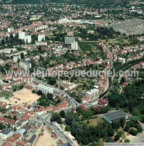 Photo aérienne de Montluon