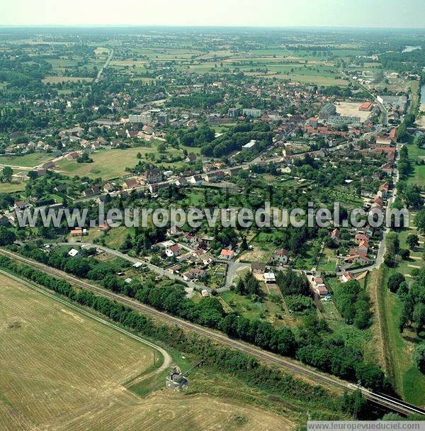 Photo aérienne de Moulins