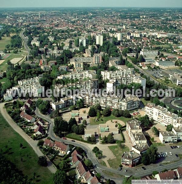 Photo aérienne de Moulins